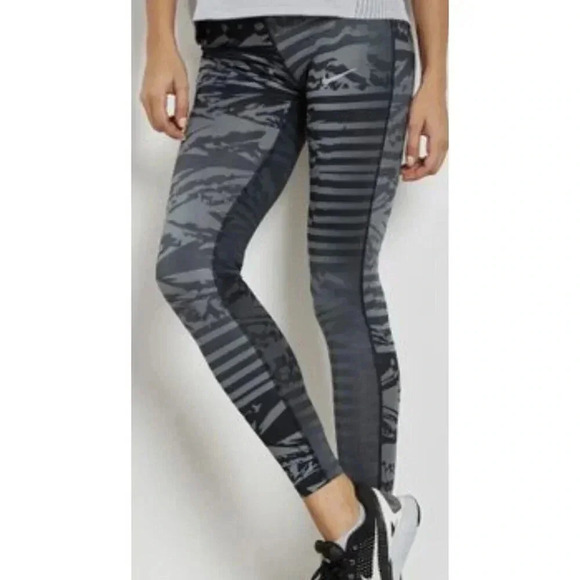 Nike Women's Essential Power Tight Fit Leggings Running Size XS NEW.  176 - Picture 1 of 5
